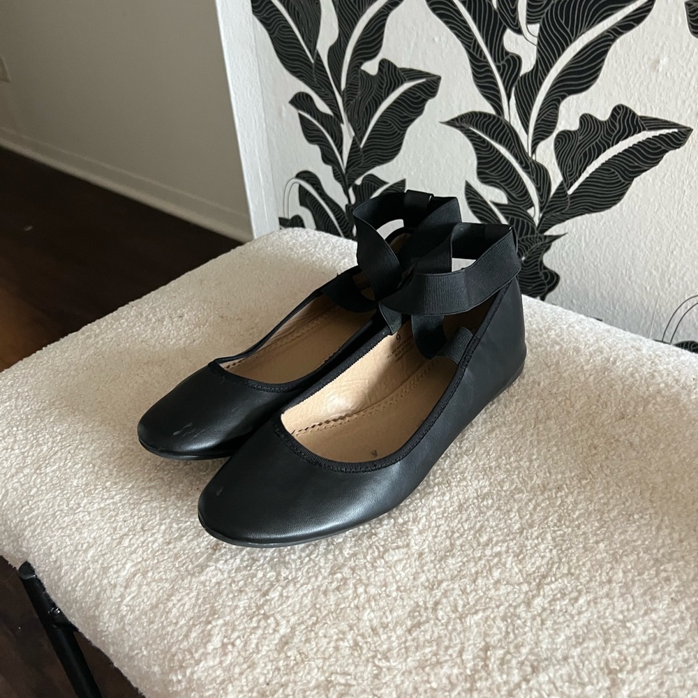 Ballet flats